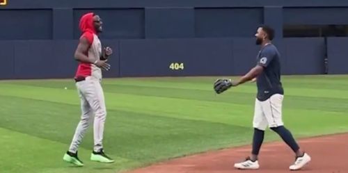 After friendly pregame exchange, Elly robs Caminero with 'insane' diving play