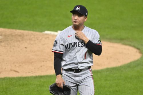 Twins Designate Woo-Suk Go For Assignment