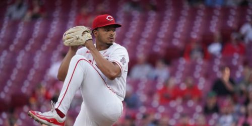 Burns (5 scoreless) leads Reds' shutout of Pirates to earn 1st MLB win