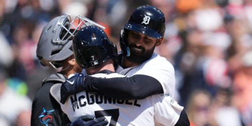 Greene's grind pays off with monster HR after 10-pitch battle