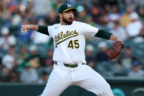 A’s drop opener 4-1 to Royals in extra innings