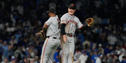 Giants get extra-inning revenge, top Cubs in 10