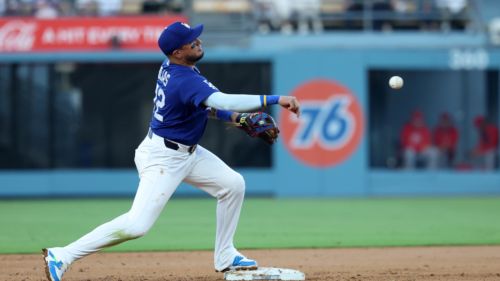 Joe Davis had incredibly heartwarming call of Miguel Rojas' web gem for Dodgers