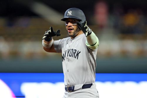 Yankees 8, Twins 3: No Joke(s)