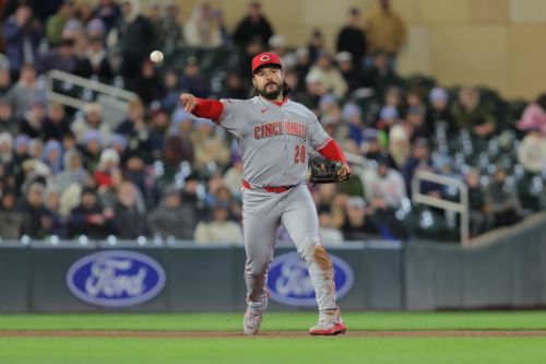 Eugenio Suarez turns back the clock in Reds 2-1 win over Twins