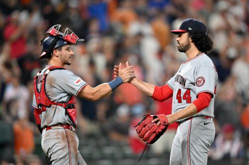Orioles give away another winnable game, lose to Nats, 4-3
