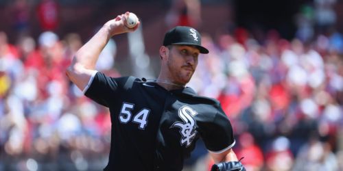 Sandlin carries perfecto into 6th before Cardinals storm back