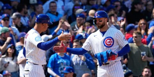 Cubs embrace Wrigley's chaos to extend streak, sweep D-backs