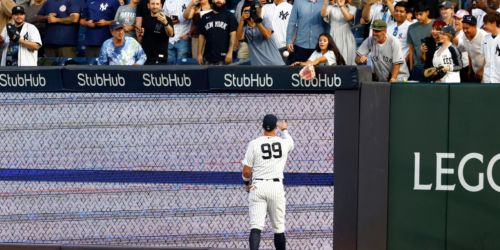 'I felt great': Judge brings crowd to its feet in return to victorious Yanks