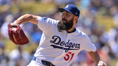 Alex Vesia sends stern message to Dodgers fans over ridiculous bullpen complaints