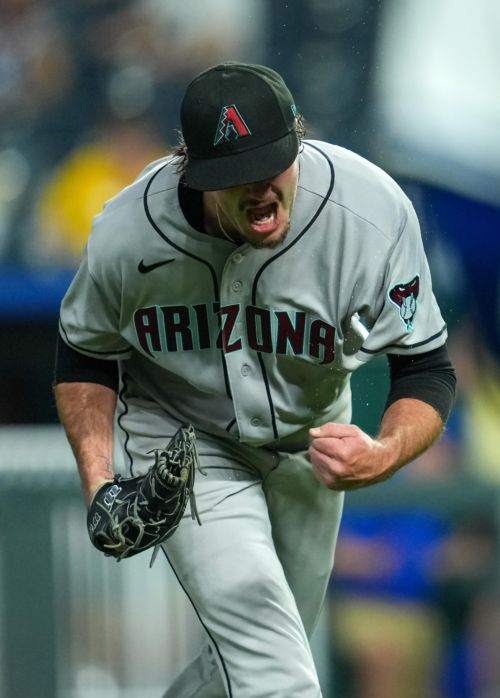 Guess Whose Back!? Dbacks 5, Royals 3. F/11