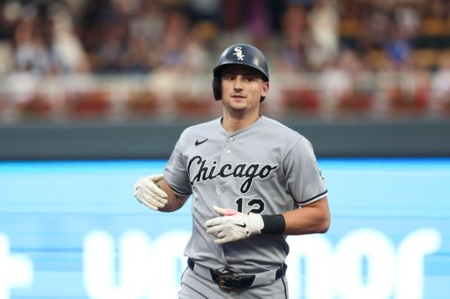 Sloppy defense and soft offense hand the White Sox a hard loss in Houston