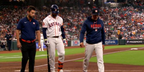 Peña (right hamstring cramp), Walker (right hip tightness) exit early vs. O's