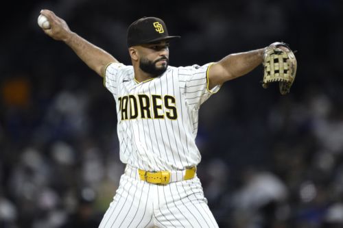 After throttling of rivals in Game 1, tables turn on San Diego
