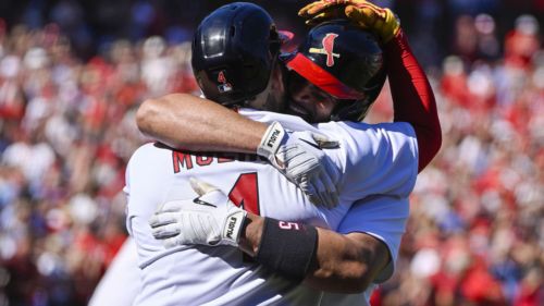 Cardinals fans get worthy tribute of legends Albert Pujols and Yadier Molina