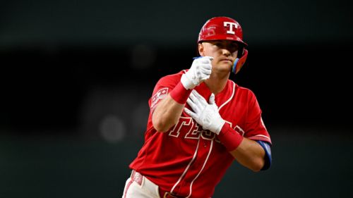 Rangers status as buyers isn't confirmed as offense falters with key bat on the shelf