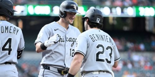 White Sox clinch back-to-back winning months as Colson Montgomery fuels 7-run 3rd