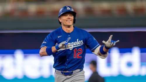 Twins linked to Dodgers' lefty masher as trade deadline heats up