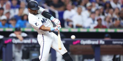 Can Lopez pull off miraculous run to 200 hits, NL batting title?