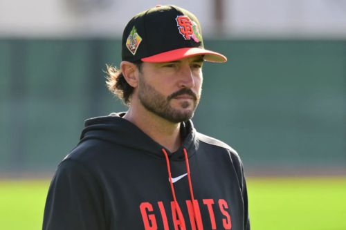 Why is Giants' rookie manager still talking about his days at Tennessee?