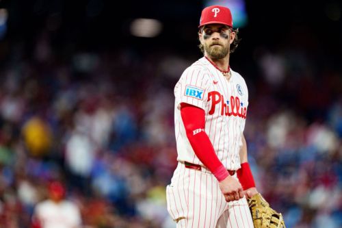 Bryce Harper’s signature aggression on bases leads to first cycle of MLB career