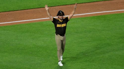 Padres’ Robbie Ray trade is already showing signs it could age terribly