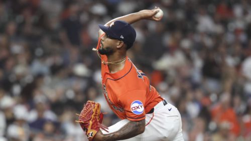 Reds could quietly benefit from complex (but convenient) Astros roster move