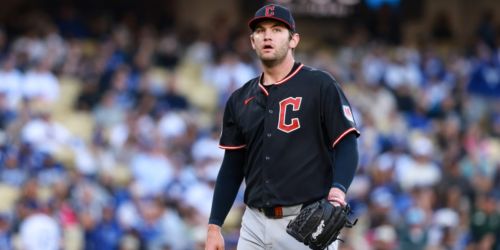 Williams' 10-K gem in LA caps Guards' strong start on road