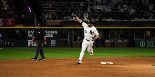 Five for Peters! White Sox LF ties rookie, club marks with HR in 5 straight games