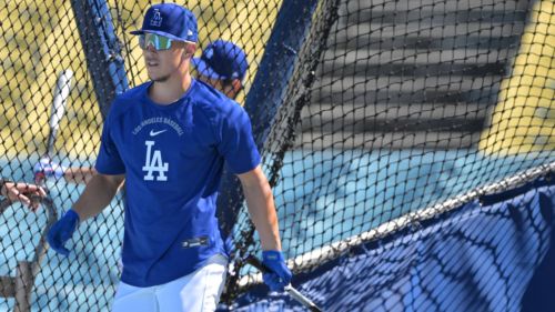 Dodgers breaking silence on Tommy Edman's status starts the clock on Hyeseong Kim