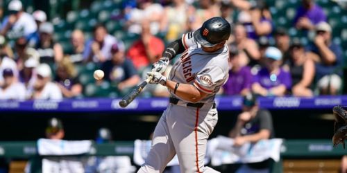 Giants' power surge can't overcome another late bullpen collapse