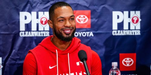 Ace lefty Sánchez, Phillies agree to new 6-year deal through 2032