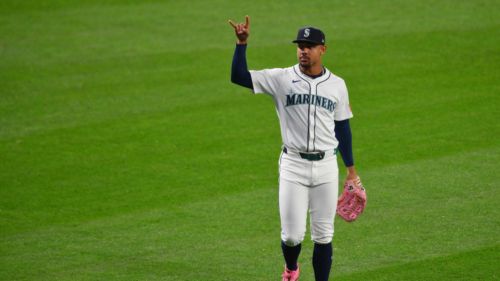 Mariners fans shouldn't take the bait on alarming Julio Rodríguez statistic