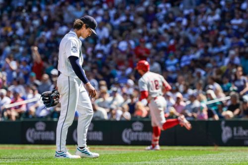 Mariners drop regularly scheduled blowout, 6-0