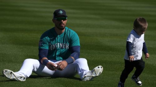 Mariners' umpteenth reunion with Jacob Nottingham has a delightful twist
